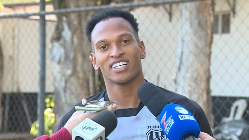 Lateral cita ajuda para ser inscrito pela Ponte: “Pessoal do Boavista pagou”