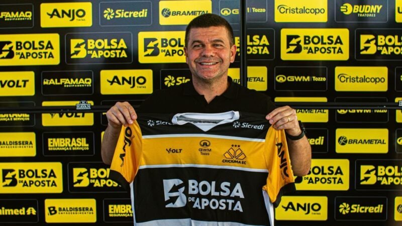 Novo técnico do Criciúma se emociona ao lembrar de Vadão: “Um professor para mim”