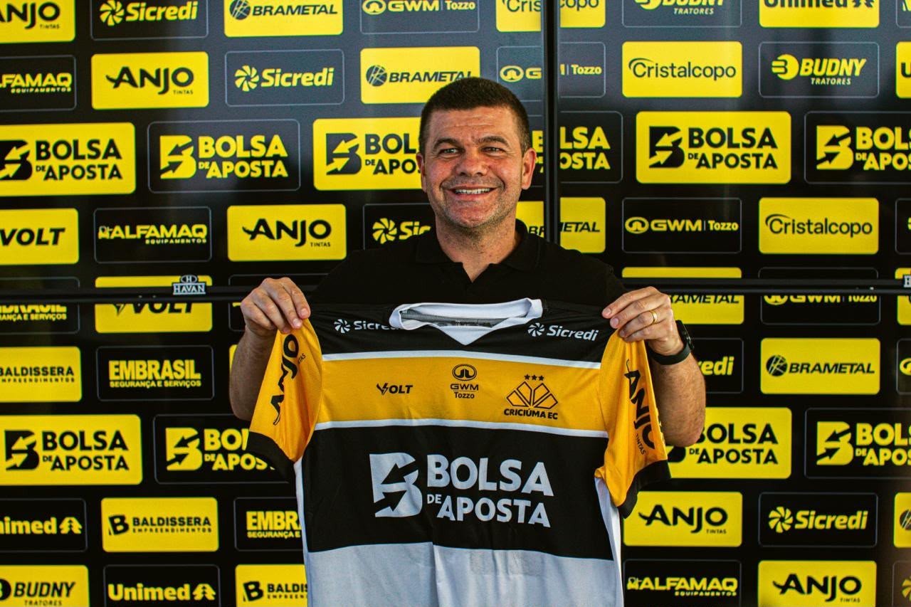 Novo técnico do Criciúma se emociona ao lembrar de Vadão: “Um professor para mim”