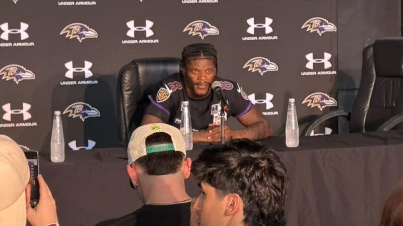 NFL no Rio: Lamar Jackson se encanta com torcida brasileira e planeja outro baile contra Cowboys