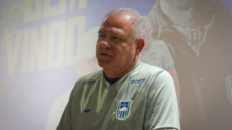 Waguinho Dias se apresenta no Serra Branca e tem 1º contato com o elenco para a Copa Paraíba 2026