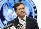 Trump nomeia Jay Clayton, chefe de inteligência, como czar da IA para liderar força-tarefa