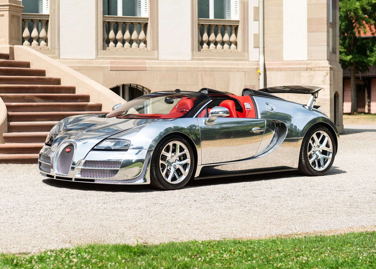 Bugatti restaura único Veyron ‘espelhado’; superesportivo foi visto com o piloto Fernando Alonso