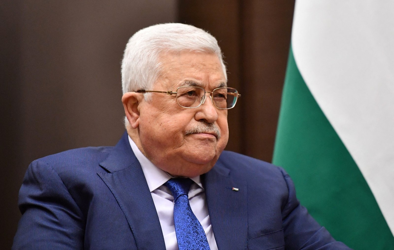 Presidente palestino adia eleições para setembro de 2027