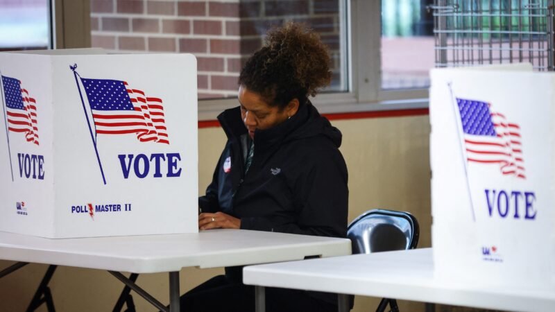 Midterms nos EUA: democratas superam republicanos na arrecadação de fundos