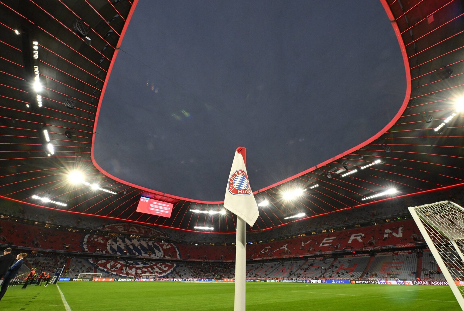 Bayern de Munique x Arsenal na Champions League: onde assistir ao vivo, horário e escalações