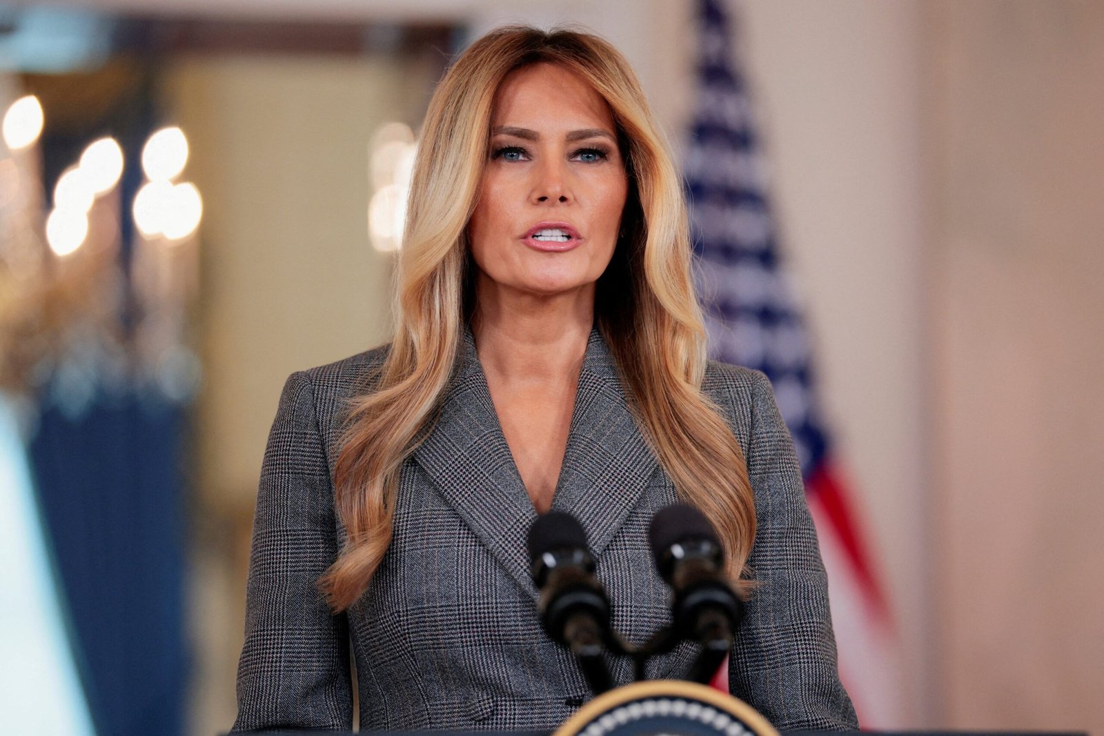 Melania Trump anuncia cessar-fogo para levar ajuda humanitária a cidade após negociação com Ucrânia e Rússia