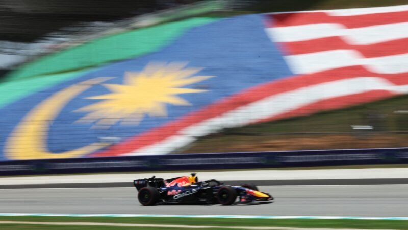 GP do Bahrein: Verstappen lidera 1º treino na Malásia, e Bortoleto é 13º