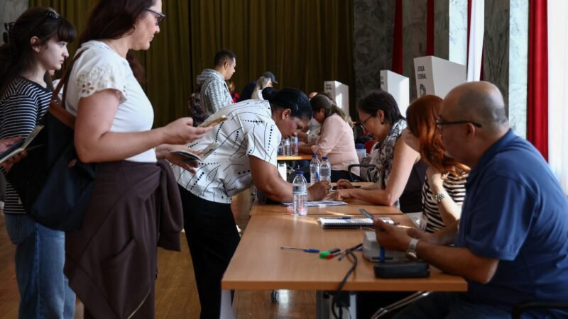 Brasileiros no exterior se mobilizam para reverter abstenção no 2º turno