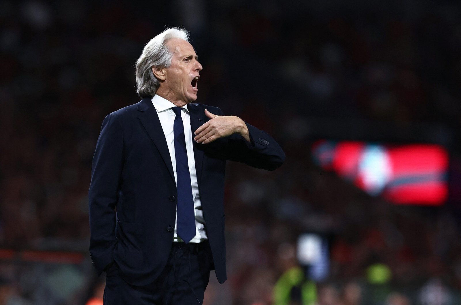 Jorge Jesus diz que leu comunicado de Cristiano Ronaldo: “Agora, como faço todo dia, vou trabalhar”