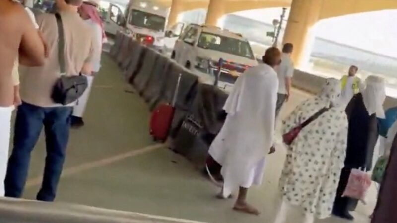 Houthis acusam Arábia Saudita de ataque contra aeroporto do Iêmen; coalização saudita fala em novo bombardeio a Riade