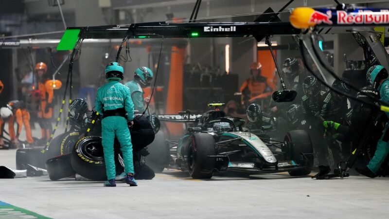 Mercedes revela que teve mecânicos que não faziam pit stop há 15 anos em Singapura