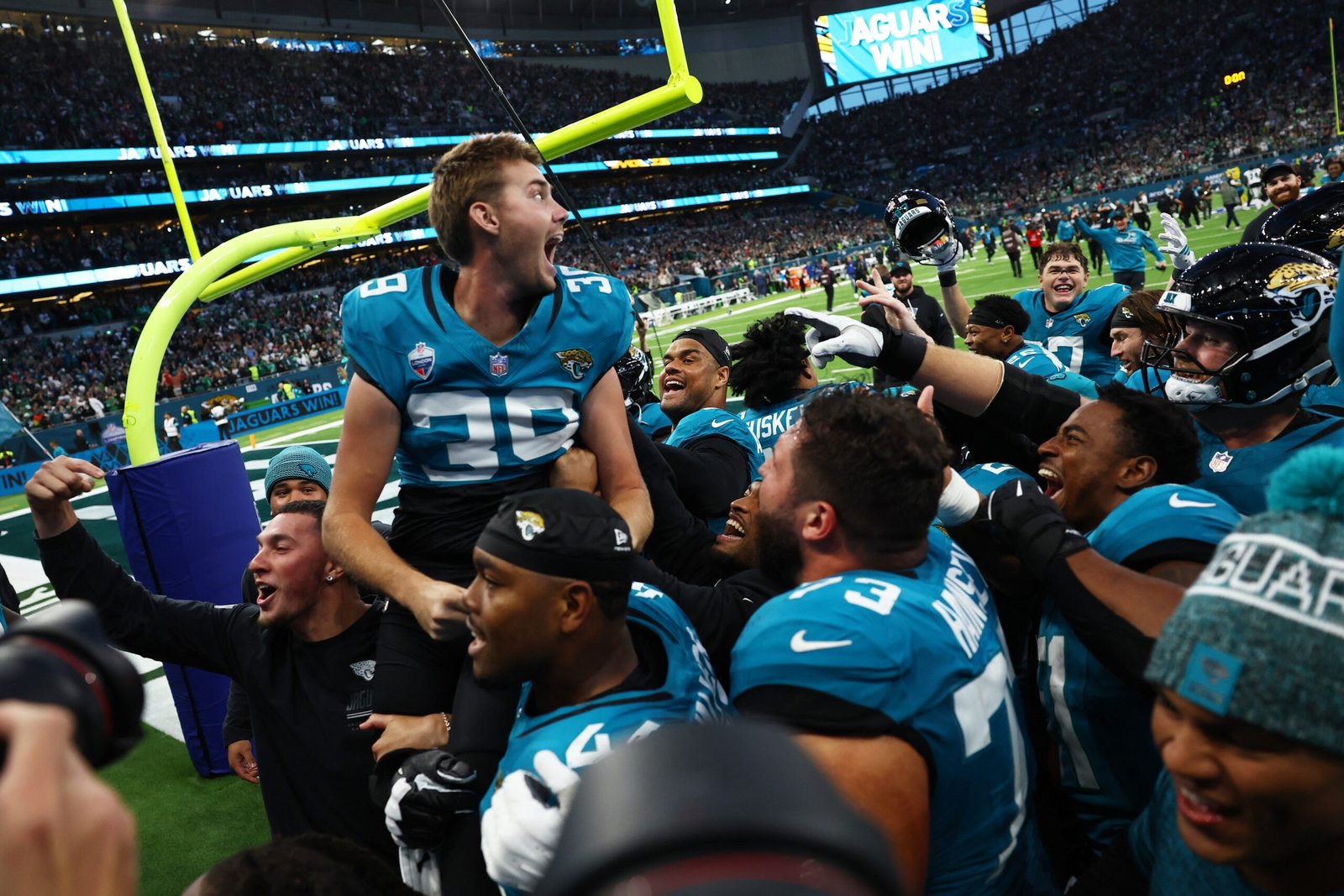 Jaguars vencem Eagles com field goal no último segundo e repetem final eletrizante de jogo no Rio