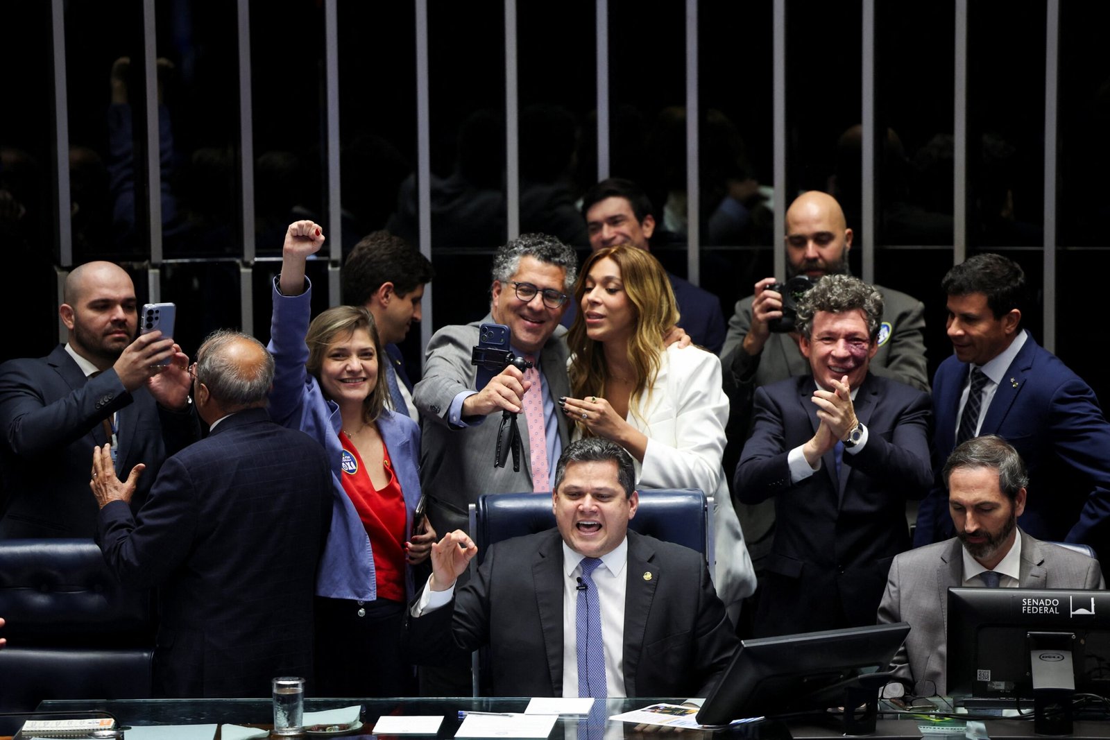 Quando começa a valer o fim da escala 6×1? Entenda etapas até redução da jornada de trabalho