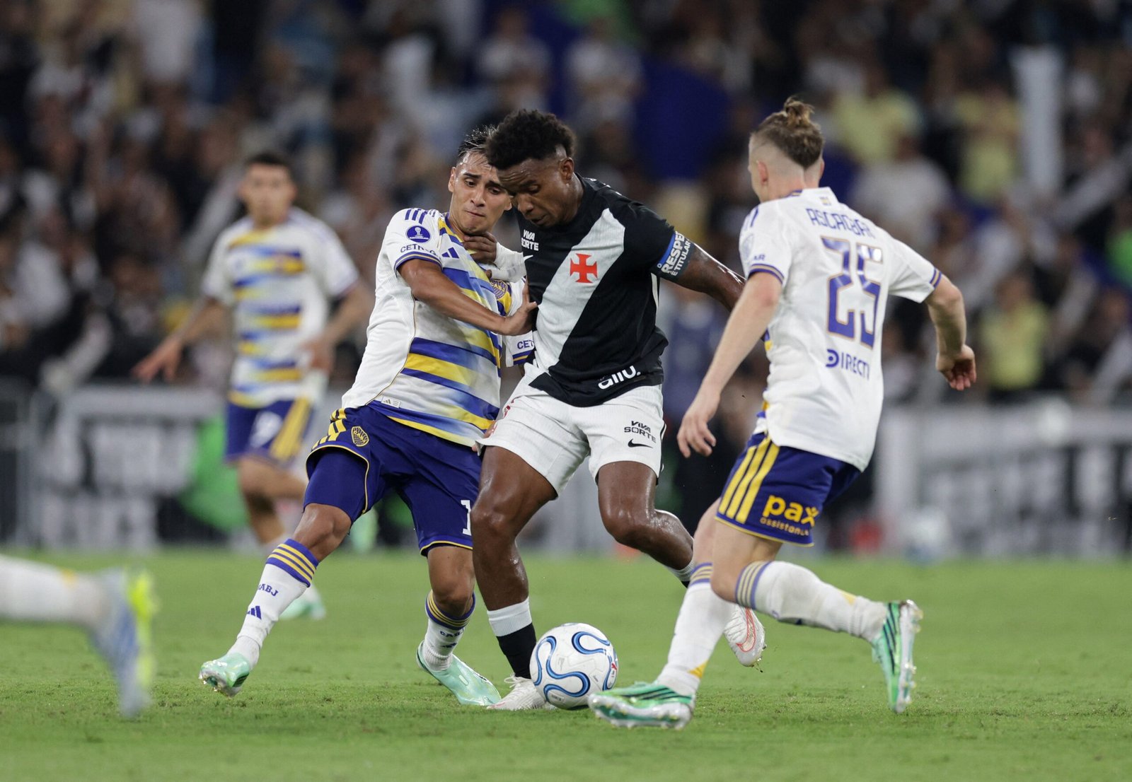 Puma reclama de erros infantis e Marino cita time desligado: veja o que os jogadores do Vasco falaram após eliminação