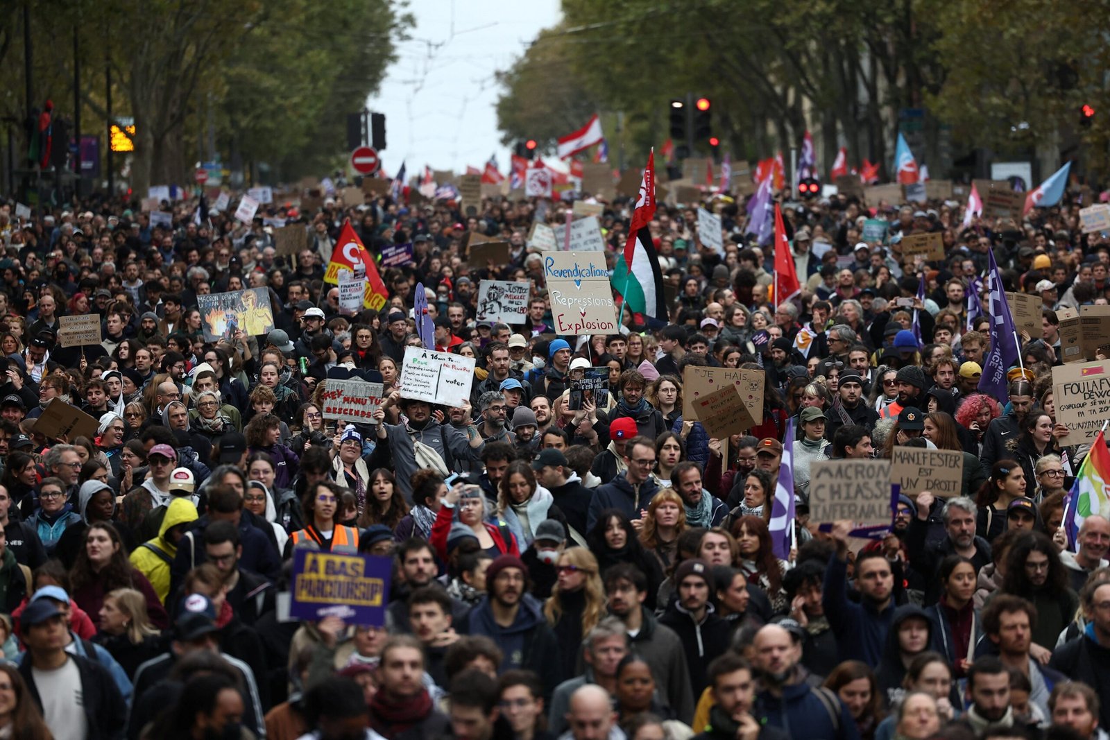 Europa tem novo dia de protestos e várias cidades registram confrontos; VÍDEOS