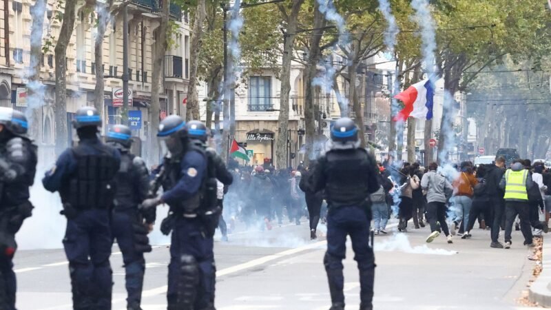Protestos na França: polícia usa gás lacrimogêneo em Lyon e Pau; VÍDEO