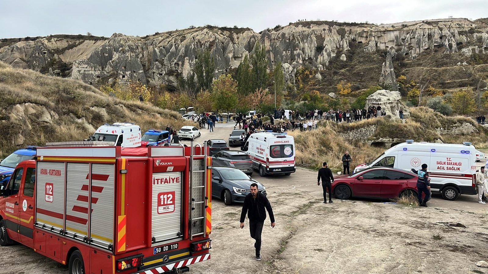 ‘Chaminés’ desabam em principal ponto turístico da Capadócia, na Turquia, e deixam dois mortos