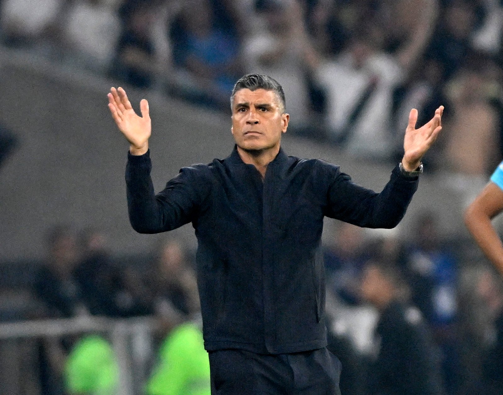 Pedro Emanuel se diz orgulhoso do Vasco e minimiza erro de Léo Jardim: “Não vou abandonar”