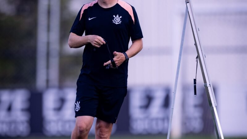 Fã de Diniz e de Brasfoot: quem é William Batista, interino que comandará o Corinthians no Dérbi
