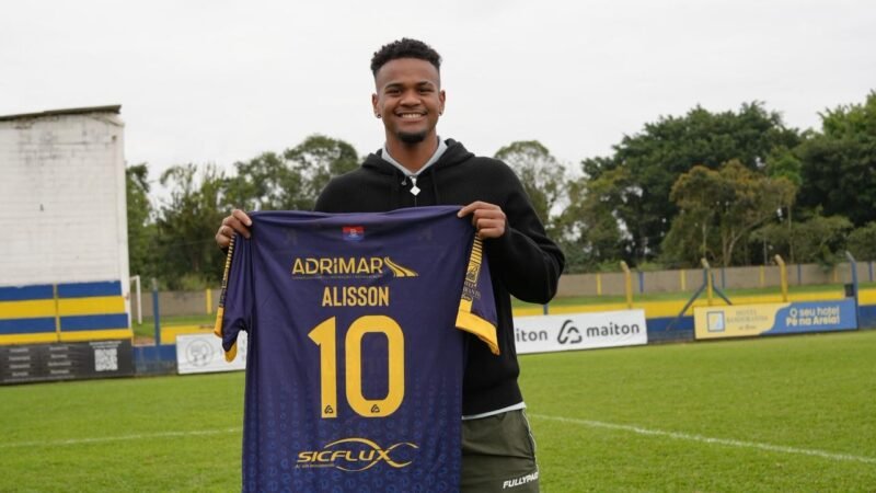 Novidade na Seleção, Alisson Santana teve início de carreira em base de clube itinerante de SC