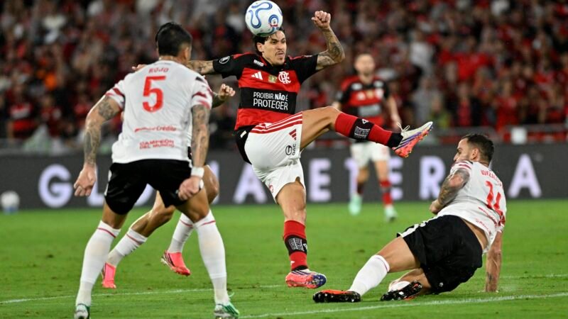 Flamengo levou uma aula de Libertadores do Estudiantes