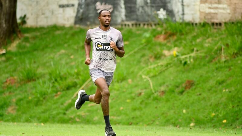Ponte Preta inicia preparação para enfrentar o Fortaleza com retornos e desfalques
