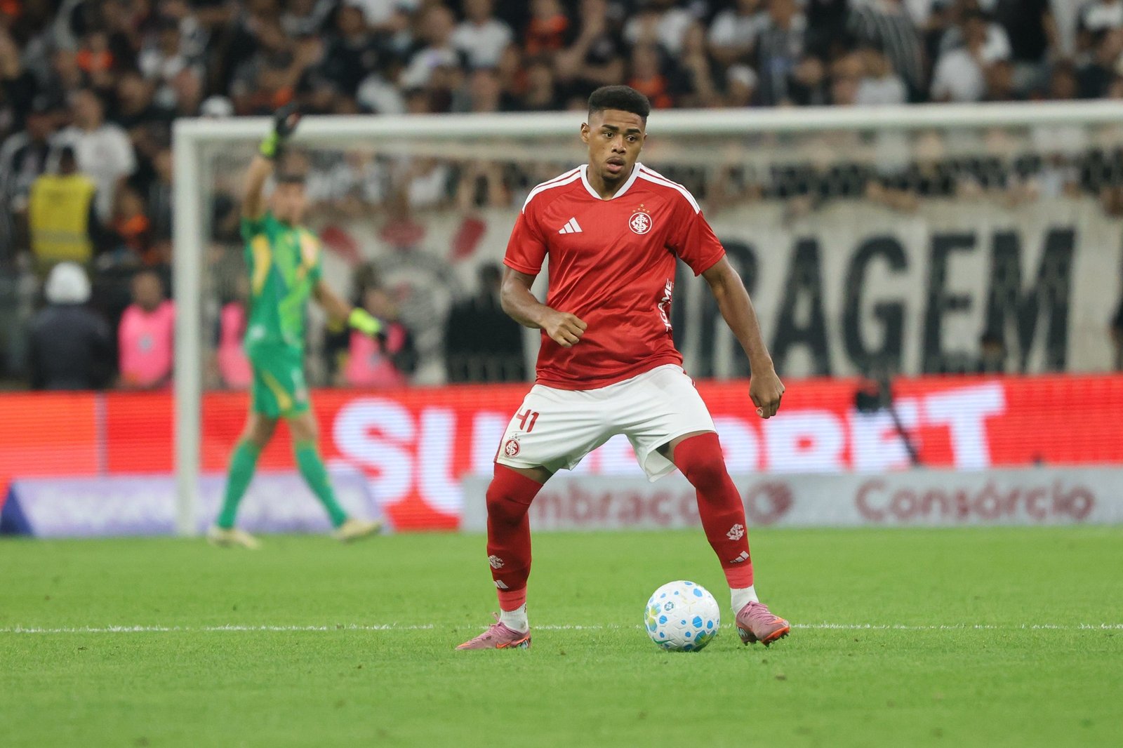 STJD aceita pedido do Inter e libera Victor Gabriel para voltar a jogar