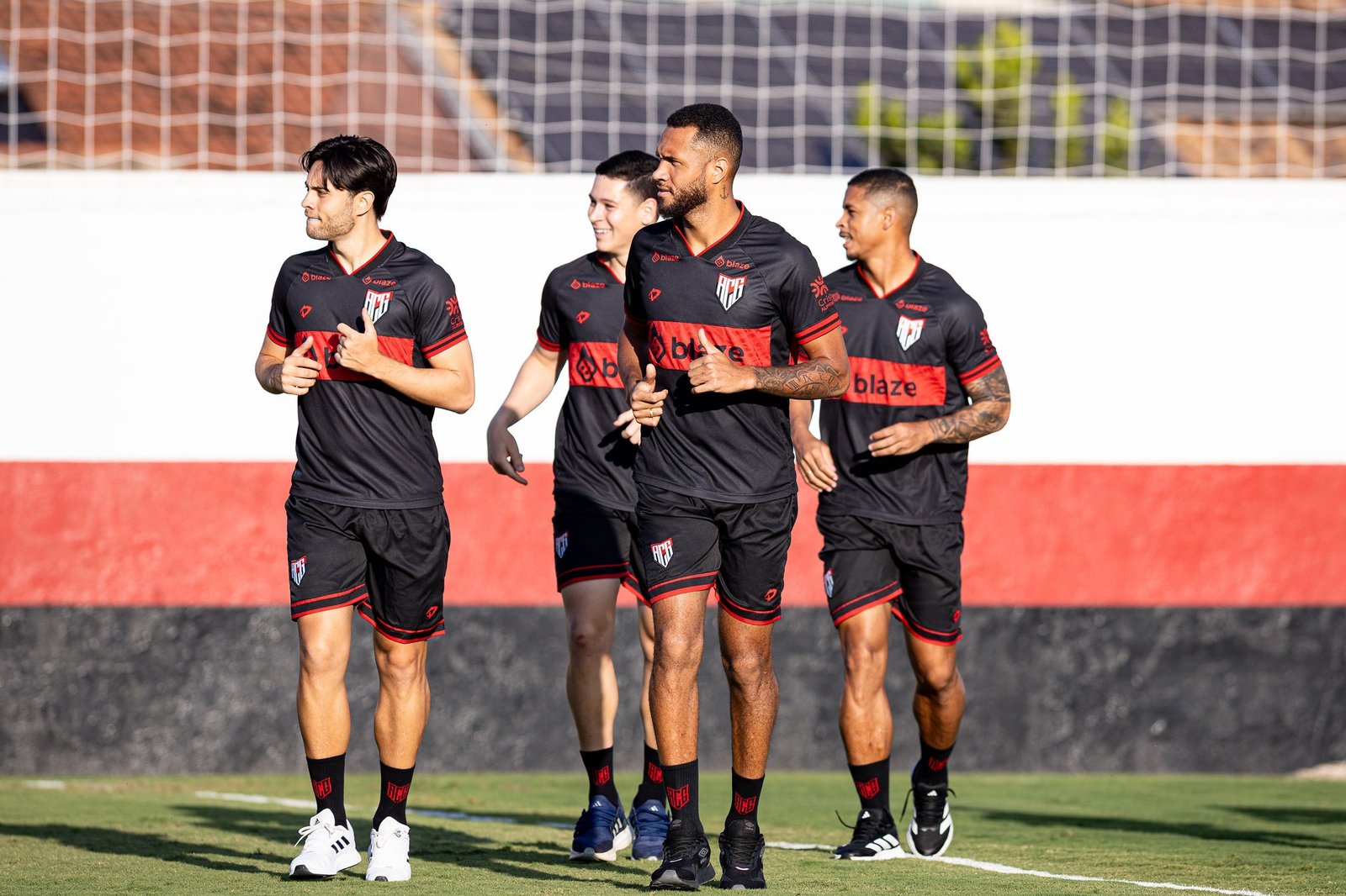 Atlético-GO tem débitos com elenco, mas presidente cita R$ 16 milhões a receber