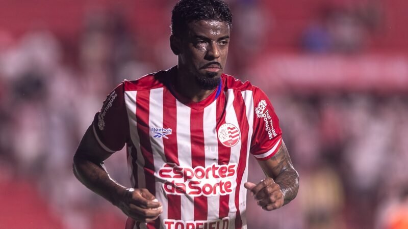 Zagueiro se machuca e vira mais um desfalque no Náutico para jogo contra o Goiás
