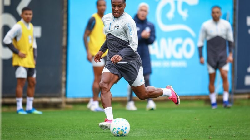 Jovane Cabral sofre lesão com Cabo Verde e desfalca o Grêmio contra o Remo