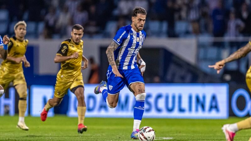 Avaí pode ter o retorno de três atacantes para confronto com o Athletic