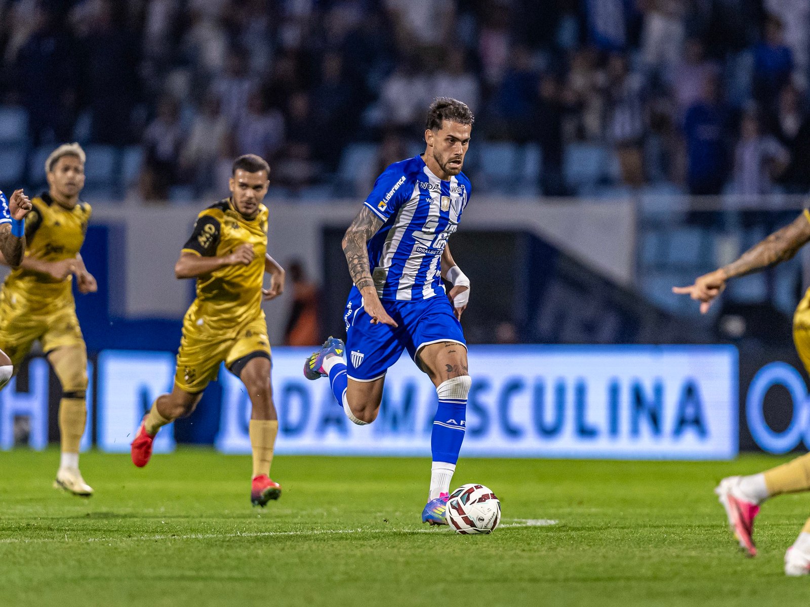 Avaí pode ter o retorno de três atacantes para confronto com o Athletic