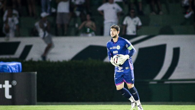 Guarani tem técnico e “time completo” de emprestados no Brasil; veja nomes