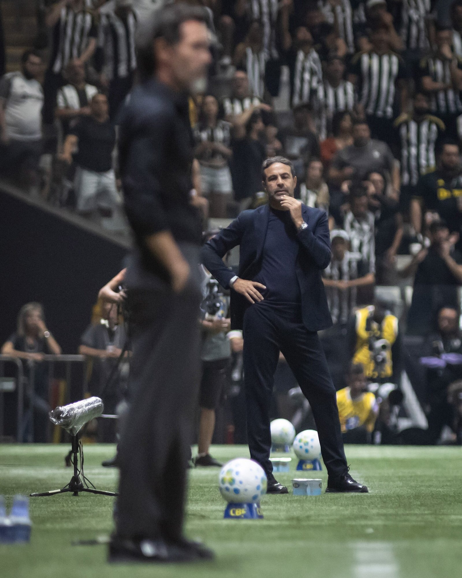 Fantasma? Artur Jorge analisa reencontro do Cruzeiro com Atlético-MG após eliminação e crise