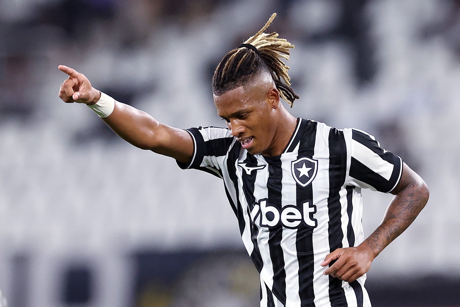 Danilo projeta nove finais na reta final e aposta em Tite no Botafogo: “Trabalho dele vai ser brilhante”