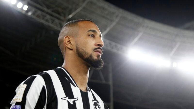 Quem volta? Entenda situação do DM do Botafogo antes de jogo contra o Internacional