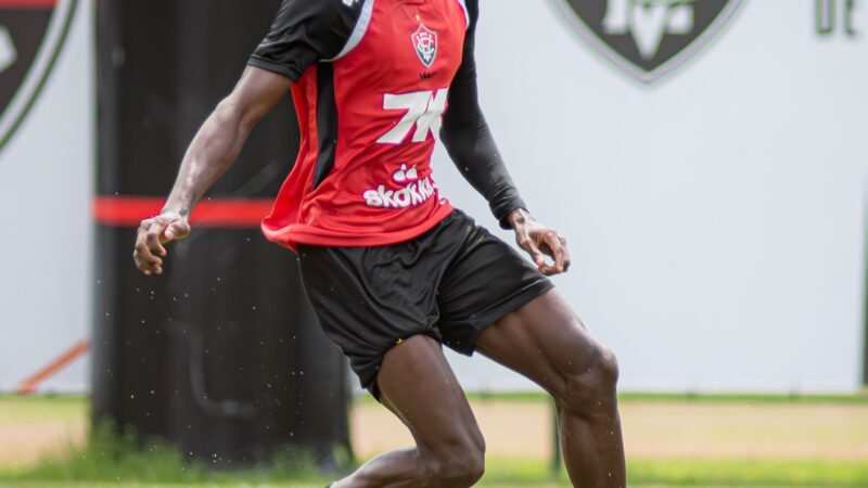 Relacionados: Vitória divulga lista sem Tarzia e Osvaldo, mas com retorno de Anderson Pato