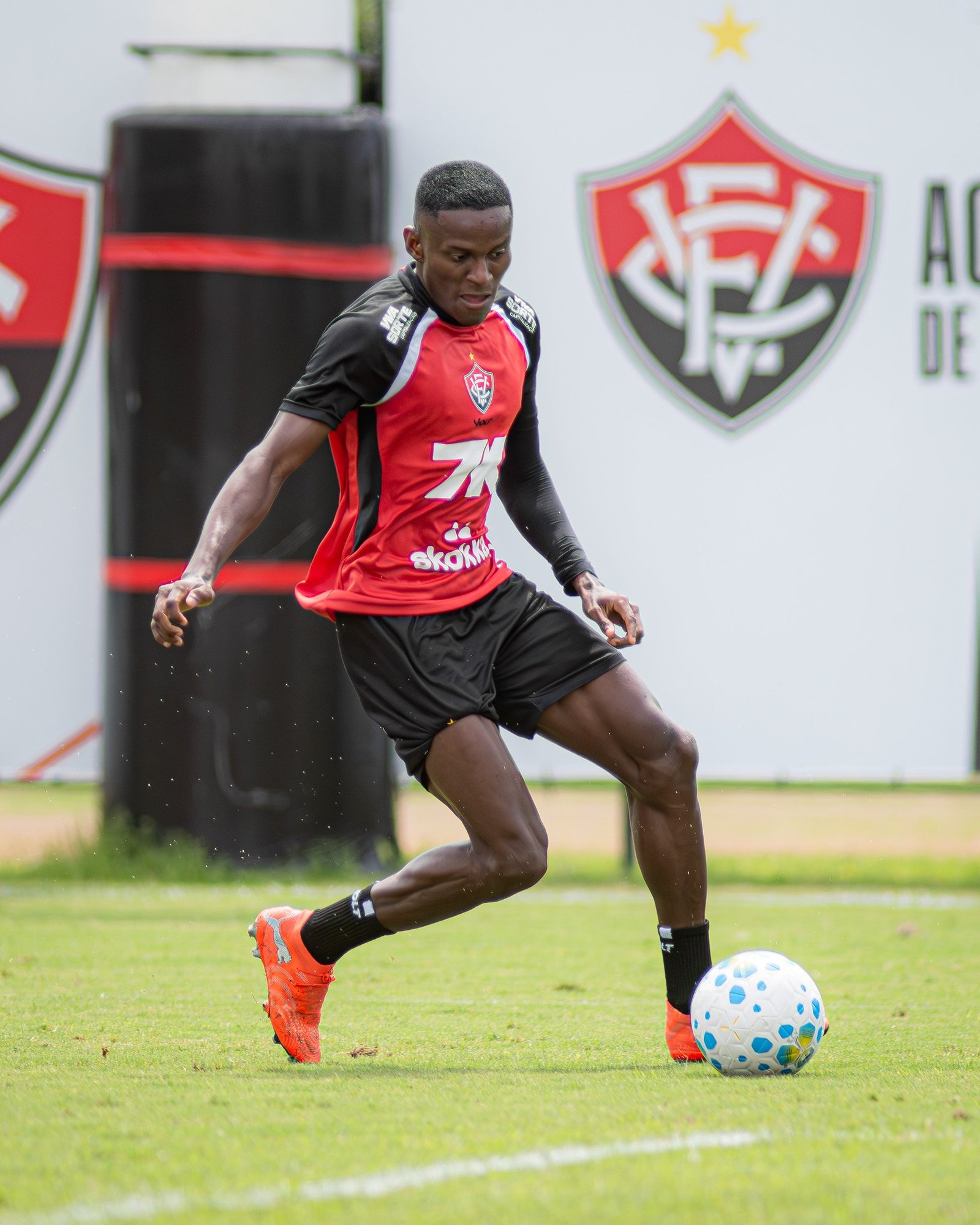 Relacionados: Vitória divulga lista sem Tarzia e Osvaldo, mas com retorno de Anderson Pato