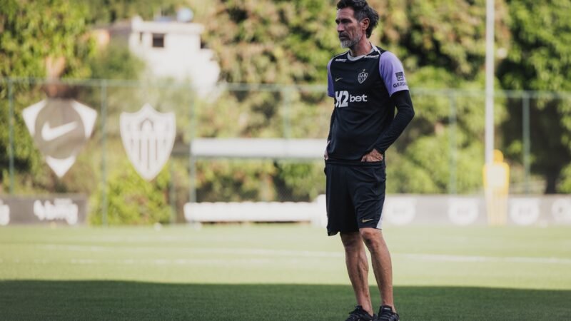 Escalação do Atlético-MG: Domínguez tem quase um time de desfalques; meia é liberado