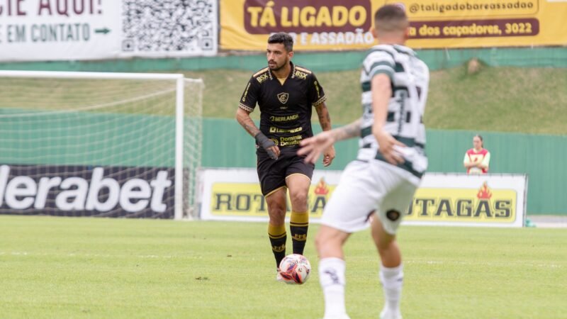 Figueirense vive situações distintas no ataque e na defesa na Copa SC
