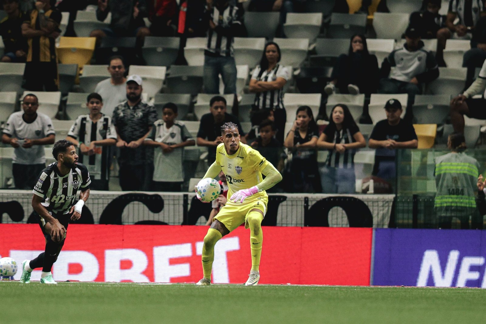 Atuações do Atlético-MG: Delfim fecha o gol, e Bernard mostra oportunismo em vitória