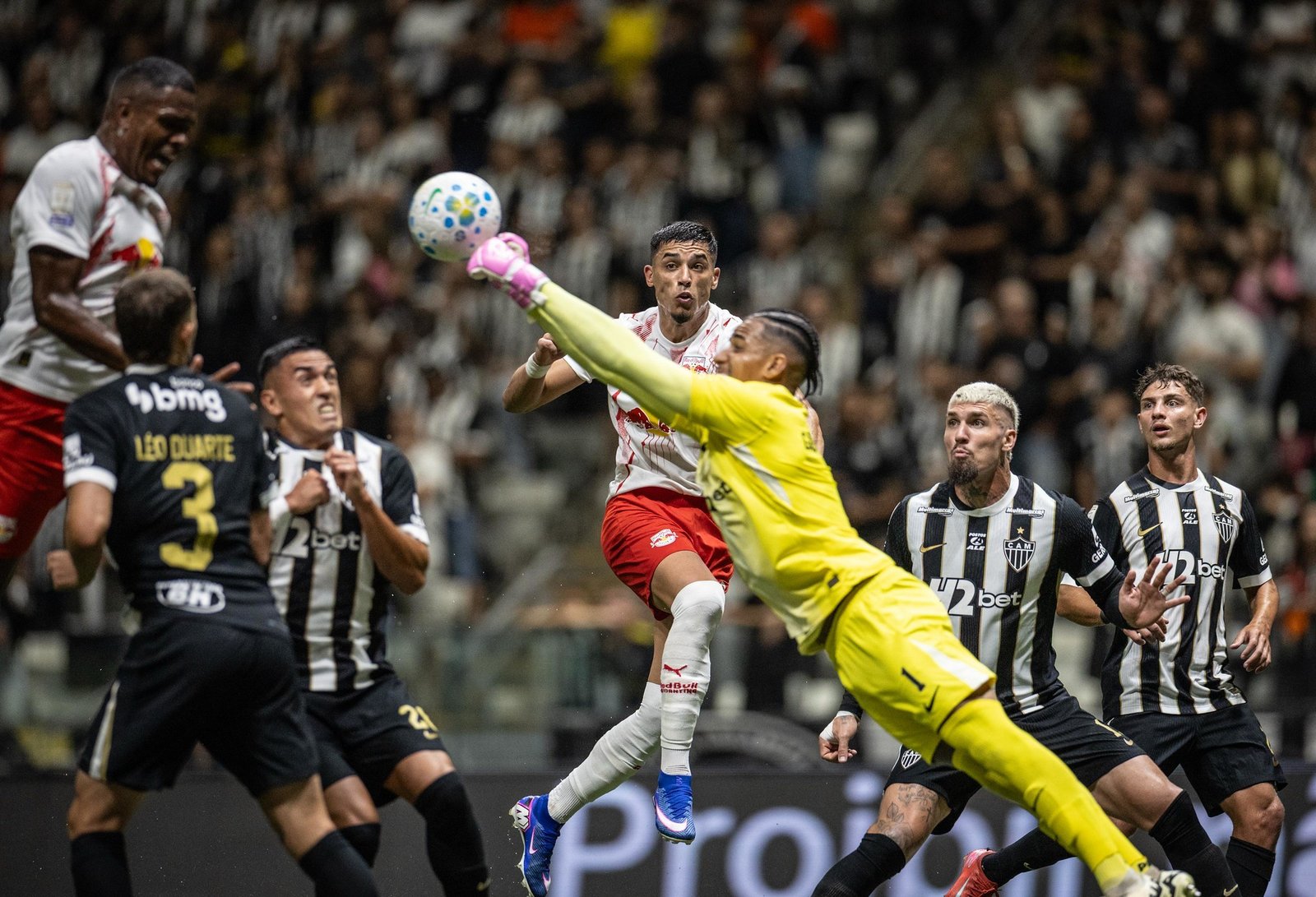 Atuações do Bragantino: Massa Bruta cria chances no segundo tempo, mas perde para o Atlético-MG
