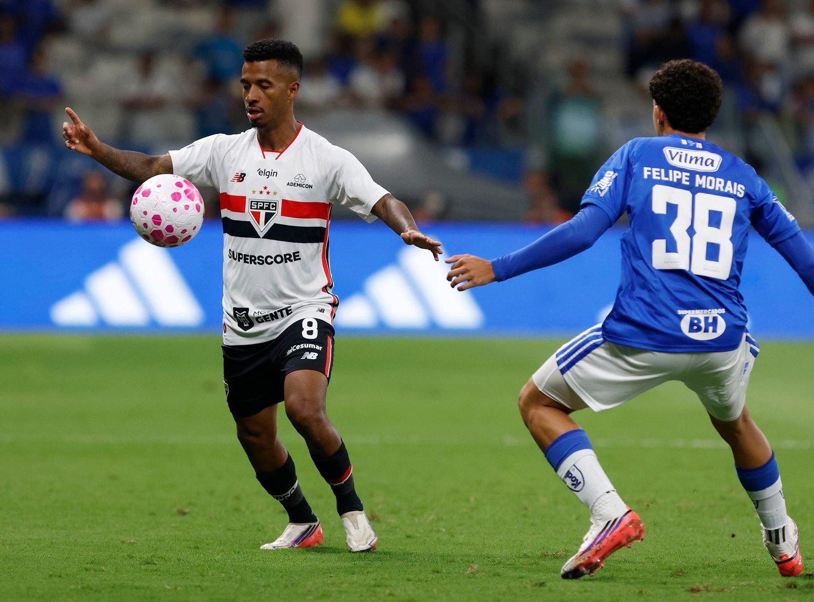 São Paulo adapta contrato de patrocínio máster até o fim do ano e aguarda cenário sobre futuro
