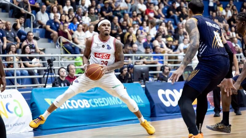 Em ascensão nos playoffs, Reynan assume protagonismo no Franca e foca na reação em Mogi