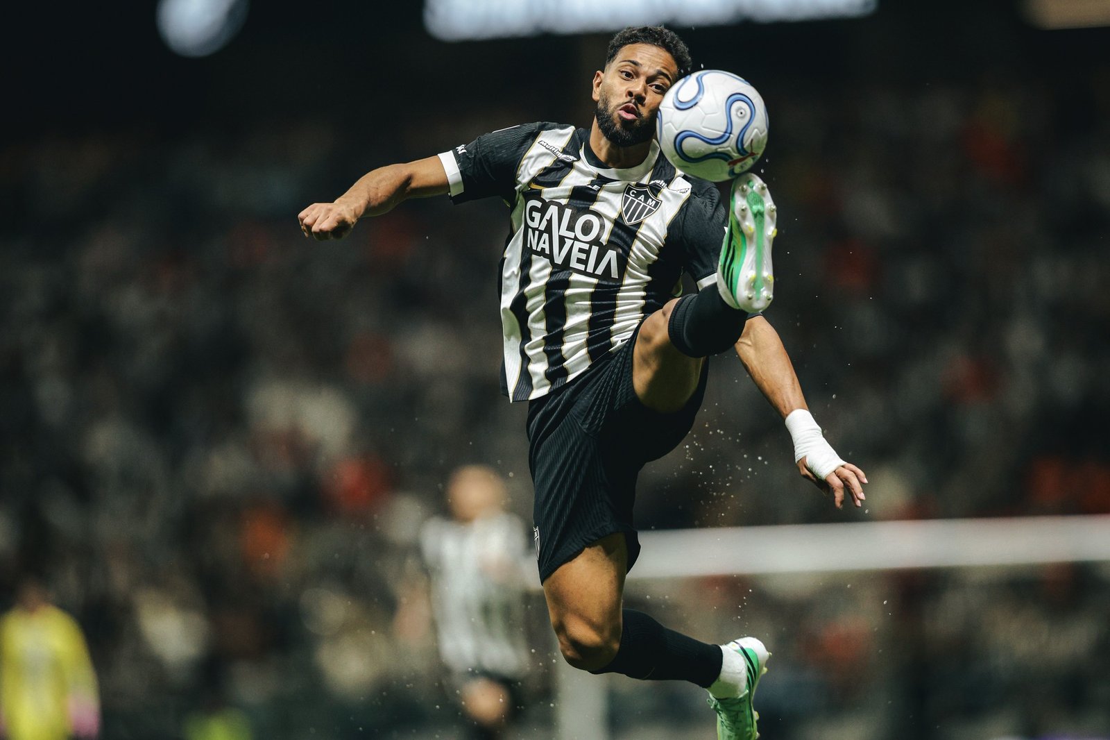 Entenda por que Renan Lodi, do Atlético-MG, ficou fora de convocação de Ancelotti