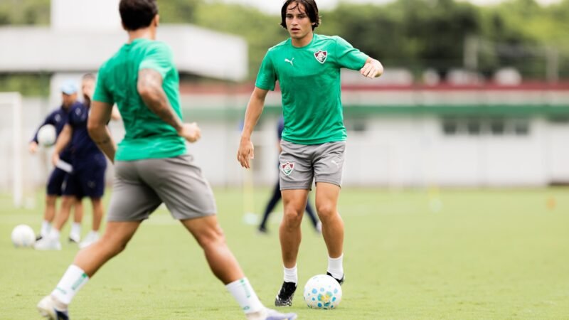 Com ausências no meio, jovem Ruan Sales pode ganhar nova oportunidade no Fluminense