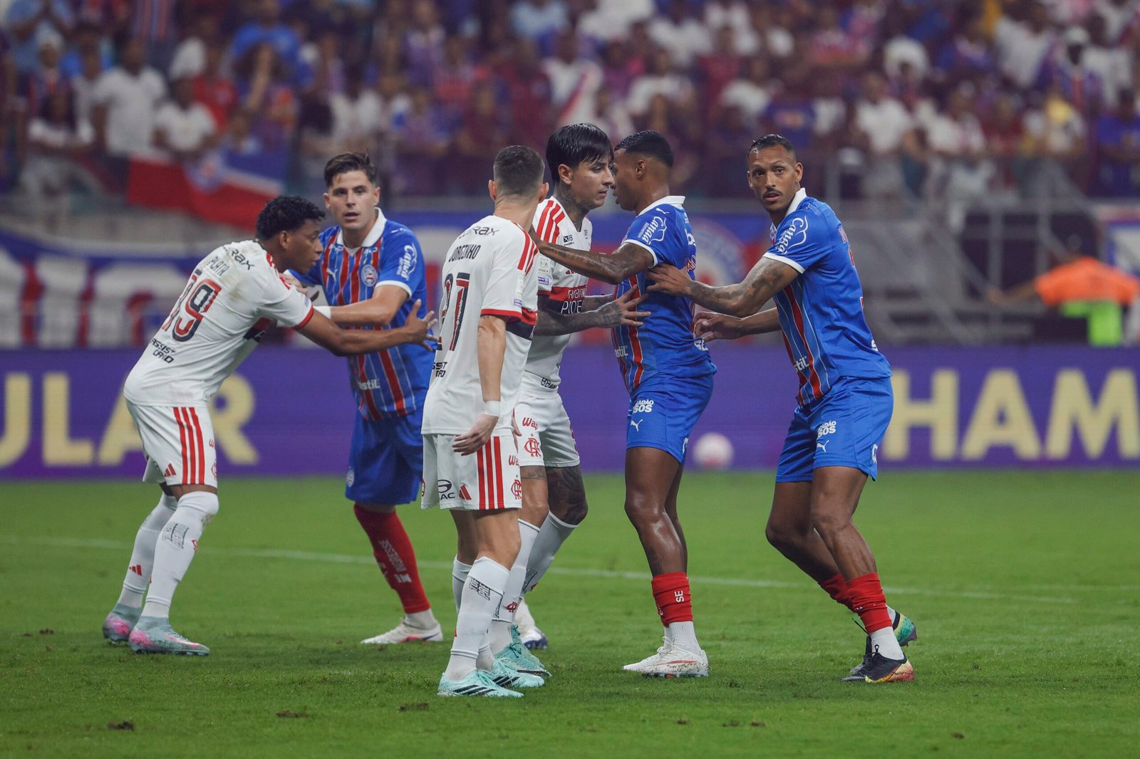 Atuações do Bahia: Roman Gomez, Juba e Marco Moreno recebem piores notas contra o Flamengo
