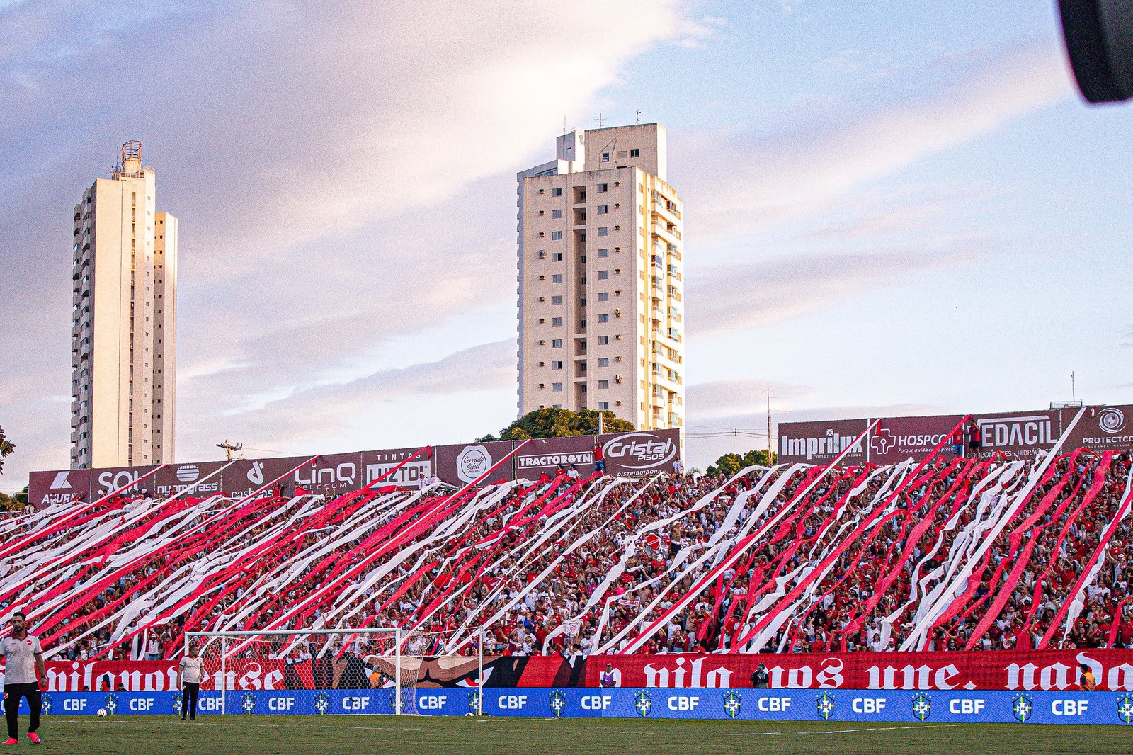 Vila Nova deixa o G-2, mas aposta em dois jogos no OBA para buscar acesso direto