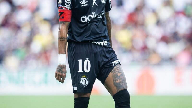 Invicto desde a Copa, Neymar anima Santos e mira temporada com mais jogos desde o Barcelona